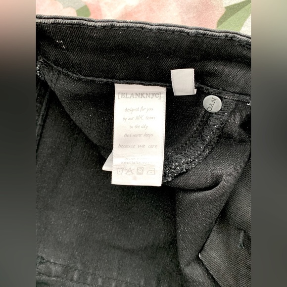 ❗️CLEAROUT❗️ EUC! BLANK NYC ombré studded black SKINNY JEANS Size 26 (25 fit) - Picture 6 of 7